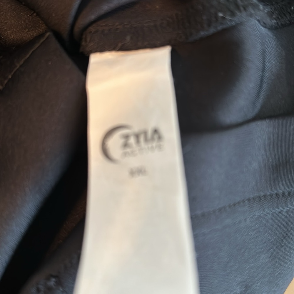 Zyia NWOT buttery soft top XXL - Picture 3 of 3